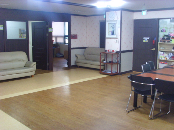 ����������缾��