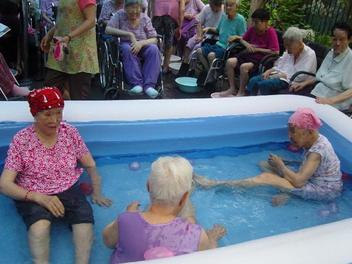 �κ����� �簡������������