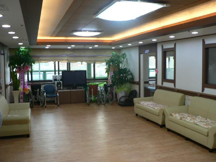 ���ǳ��������������