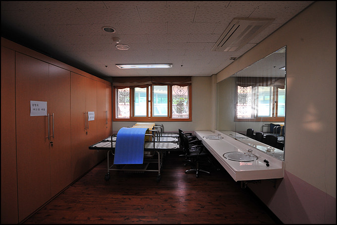 �������ο�������Ȱ����