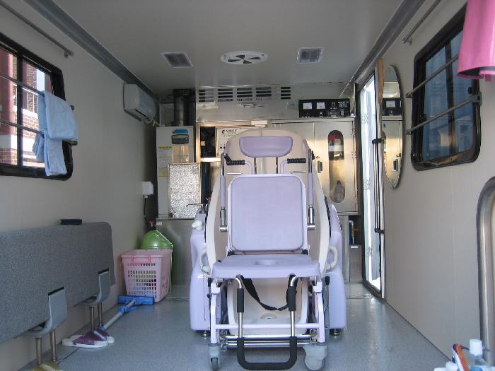 ���峻�簡���κ�������