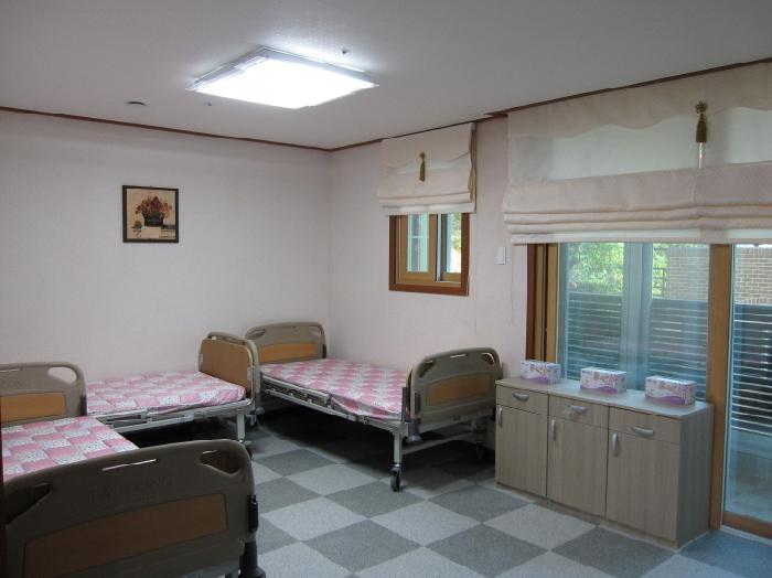 (��)û�� �ϴ�ä