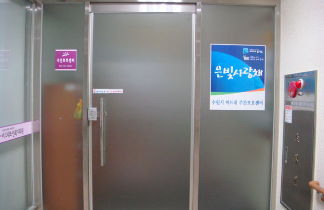 ���峻�簡���κ�������